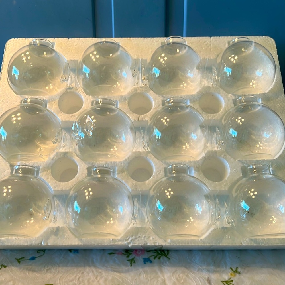 New Tables Card Holder Set